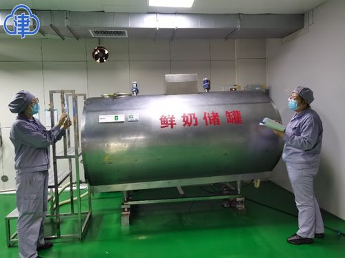 爐火映春 加班加點生產忙，小產品轉動大市場，別樣年貨香飄海內外